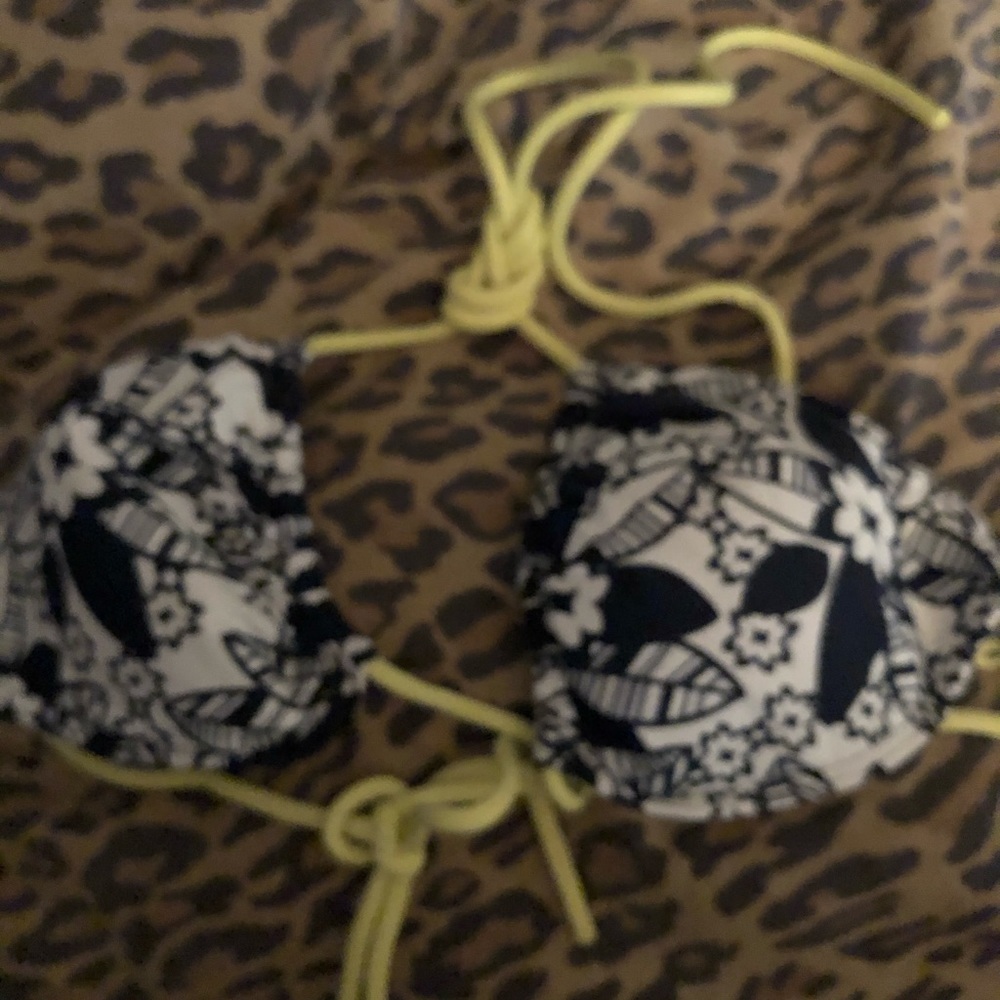 Hollister size small blue & yellow floral print triangle bikini top